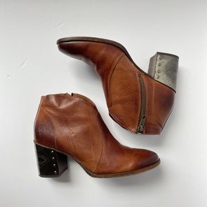 Frye Nora Omaha short boot - cognac, size 7